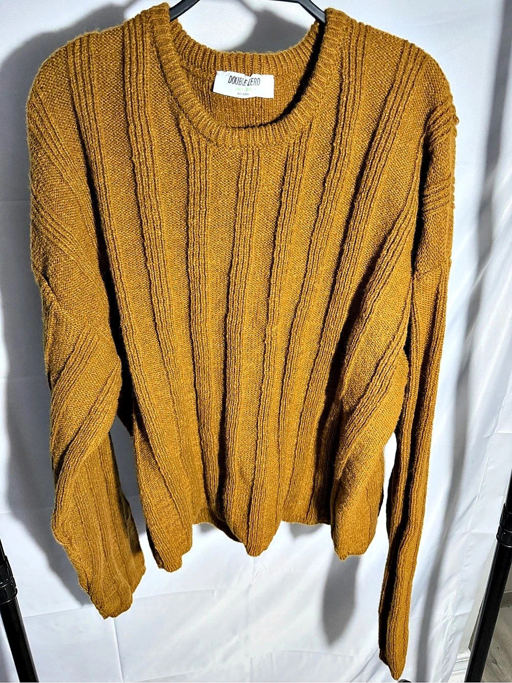 Double Zero Ribbed Crewneck Sweater in Brown Like New